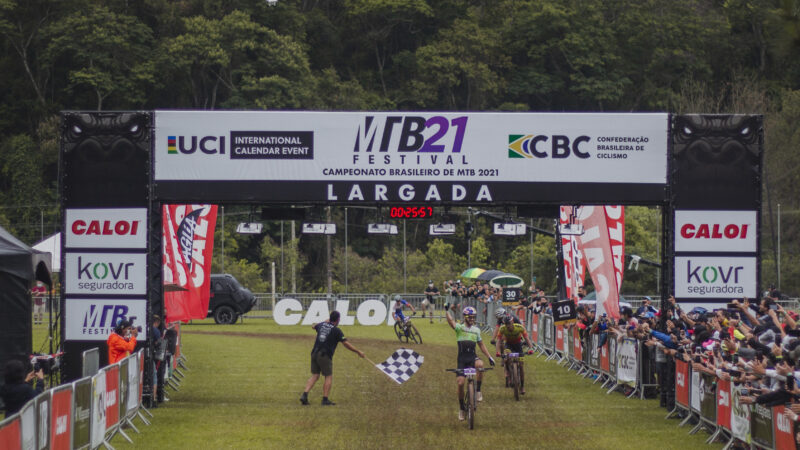 Henrique Avancini e Karen Olímpio vencem prova de Short Track do Campeonato Brasileiro de Mountain Bike
