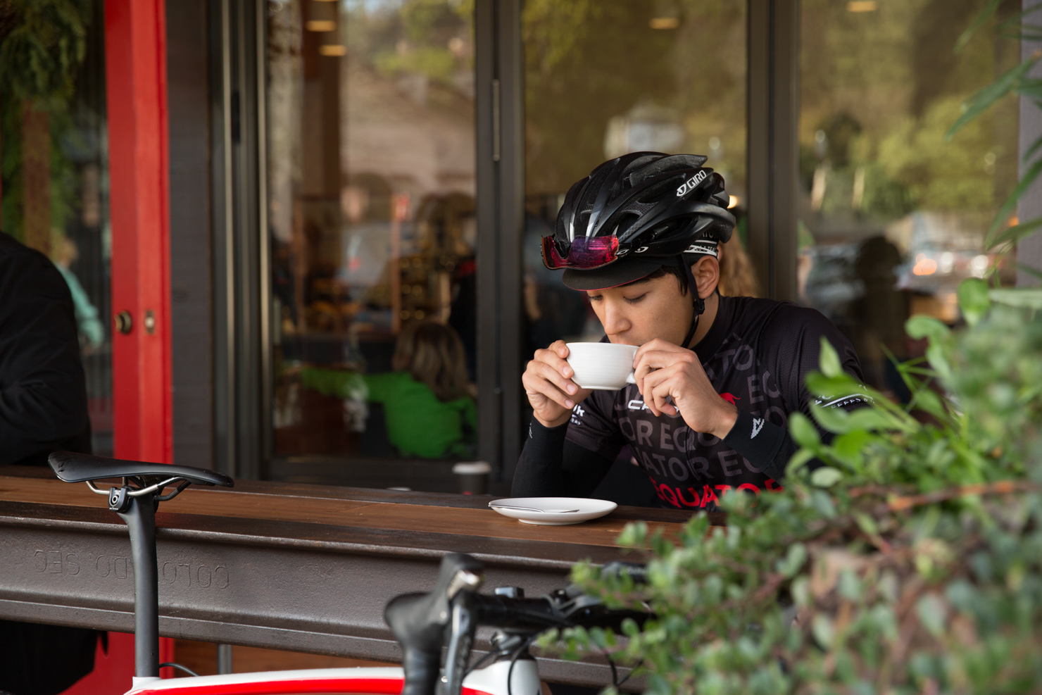 Cafeína no ciclismo: Realmente impulsiona o desempenho?