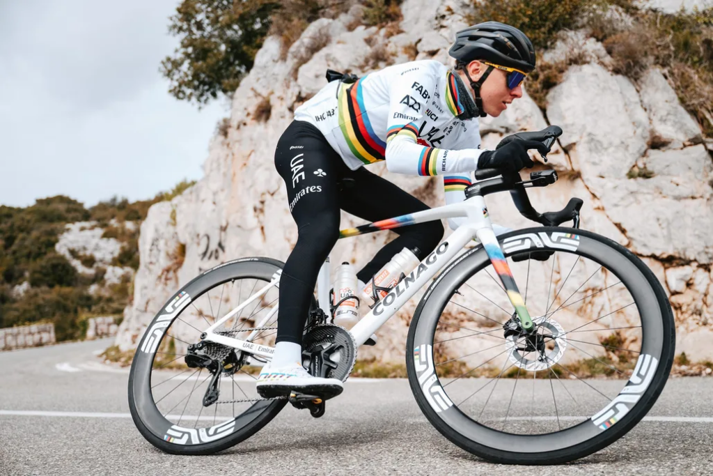 nova bike do Pogacar